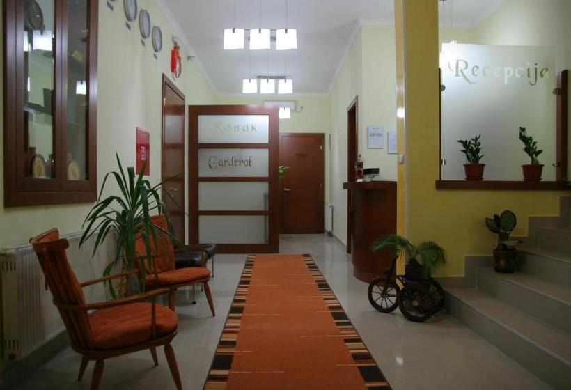 هاستل Konak Požarevac