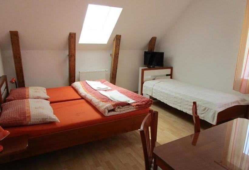 پانسیون Penzion Alma