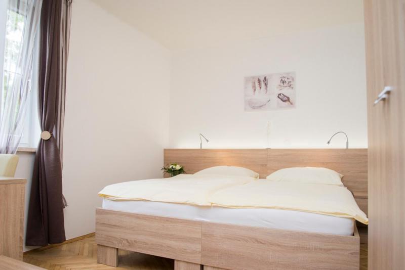 ユースホステル Gasthaus Zur Waldschenke