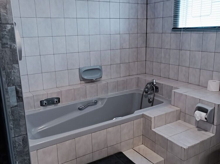 פנסיון Pecan Farm Guesthouse