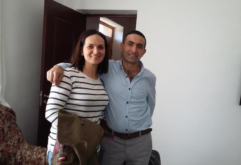 پانسیون Shushan Guest House