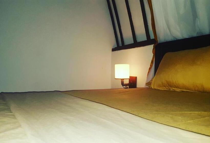 هاستل Gili Air Santay 2