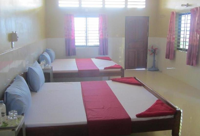 הוסטל Phalla Riverside