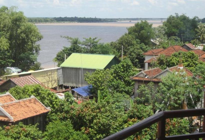 הוסטל Phalla Riverside