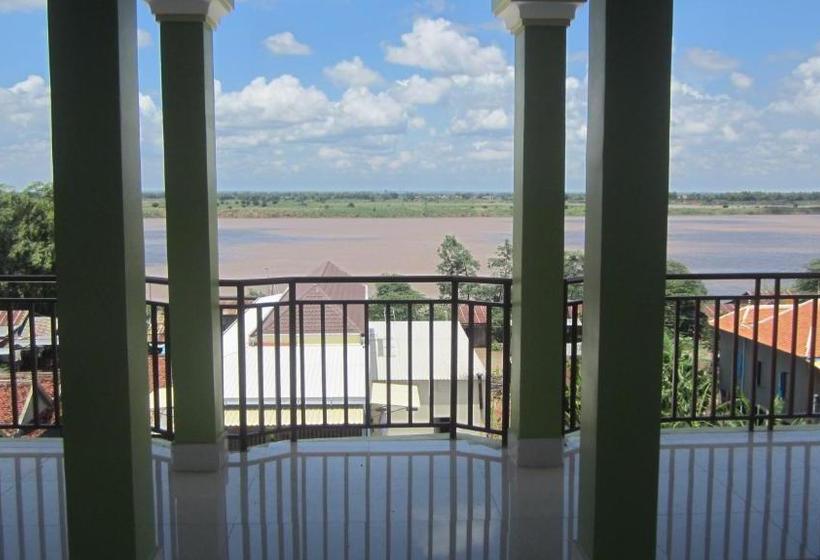 הוסטל Phalla Riverside