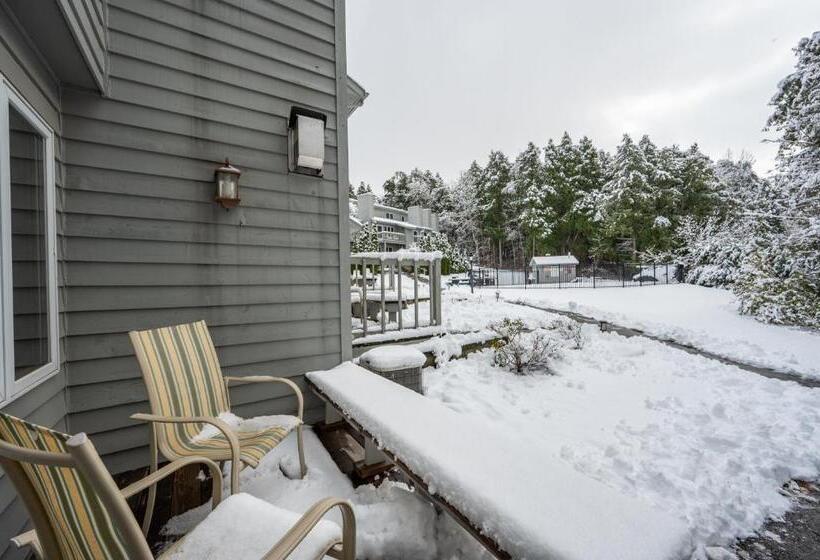 Evergreen Hill Condominiums