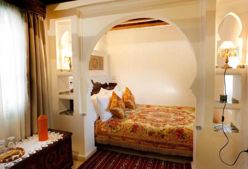 پانسیون Riad Cherifa