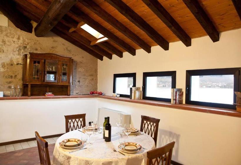 Отель Castello Oldofredi