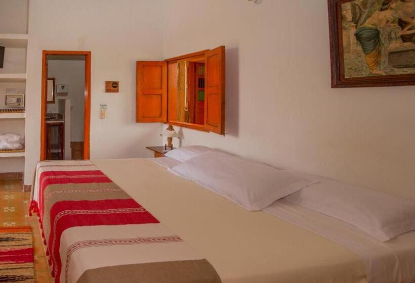 هتل Hacienda El Samán