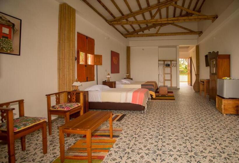 هتل Hacienda El Samán