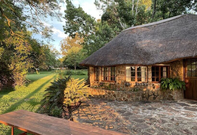فندق Waterberg Cottages, Private Game Reserve