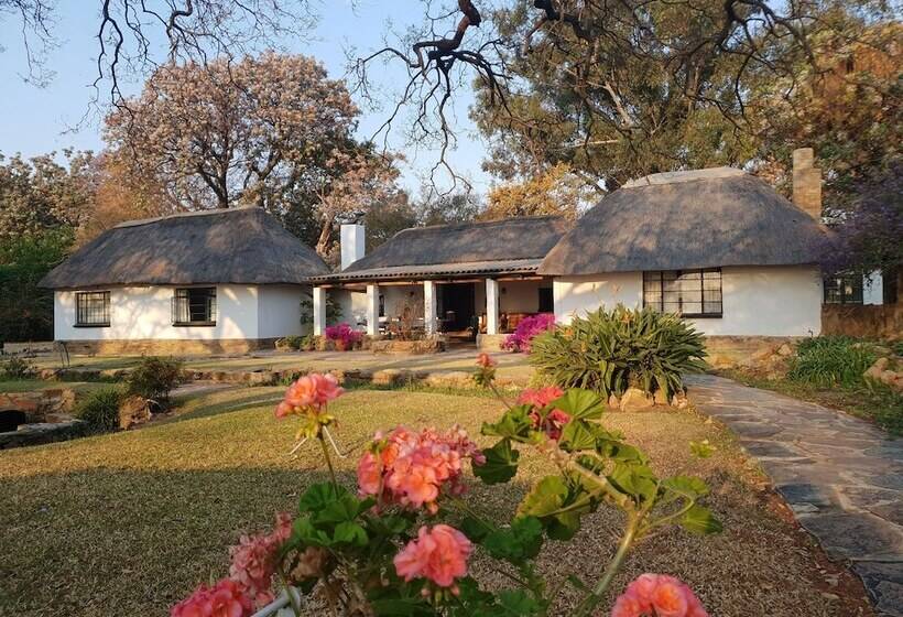 فندق Waterberg Cottages, Private Game Reserve