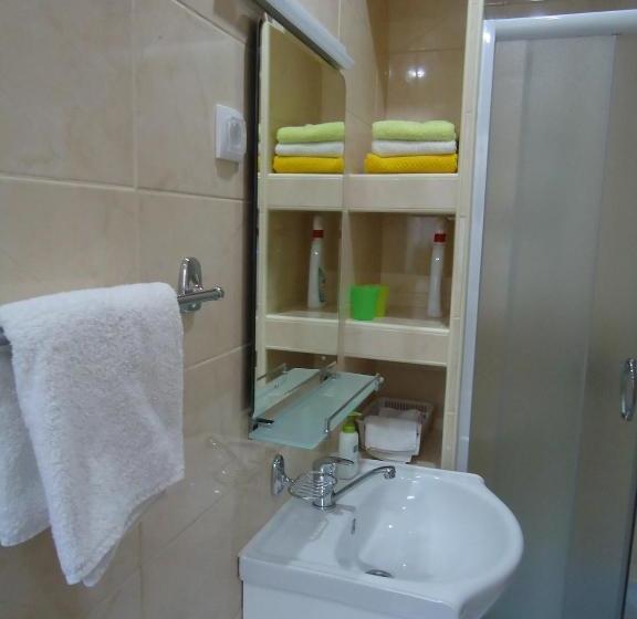 پانسیون Apartments Villa Svetlana