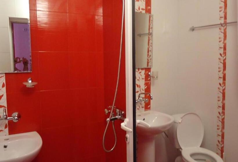 پانسیون Guest House Zora