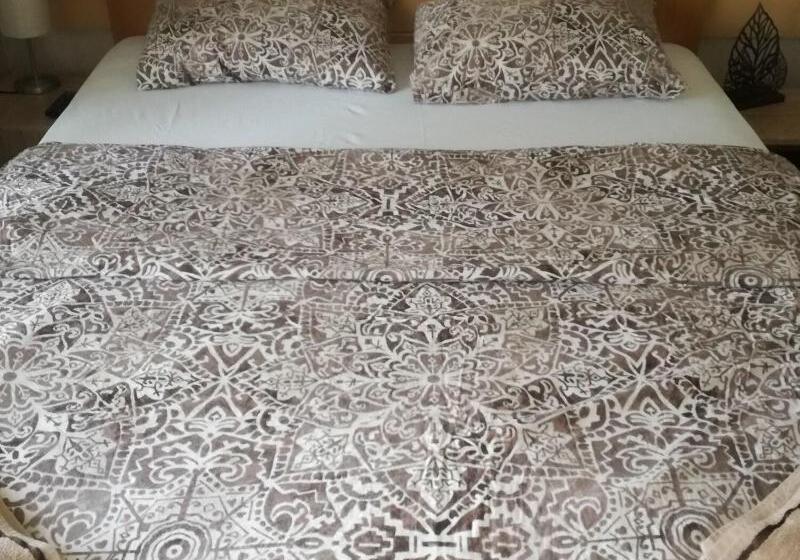 پانسیون Rooms Green Set