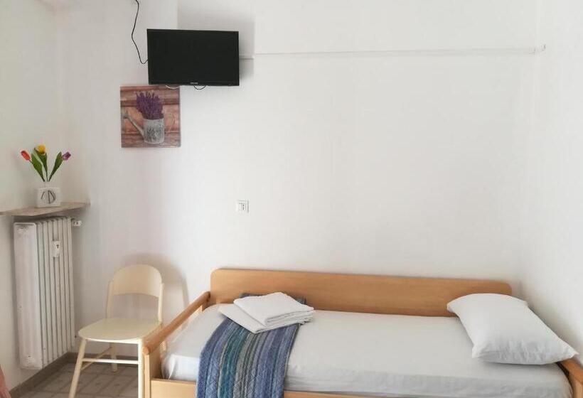 پانسیون Venice Vacation House