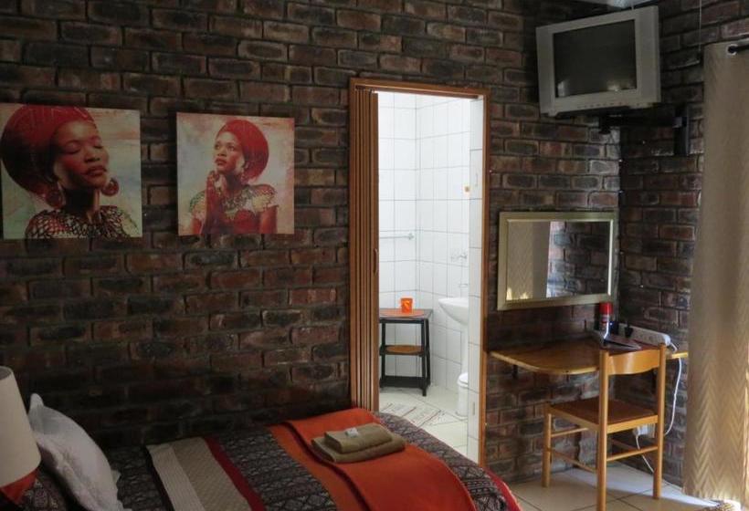 بنسيون Coral Tree Guest Rooms