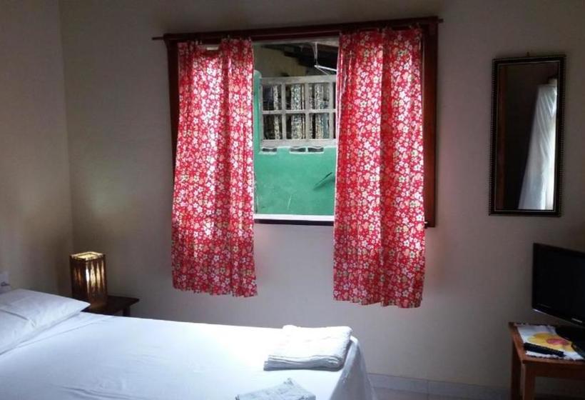 پانسیون Hóspedes Da Terra Pousada & Chalés