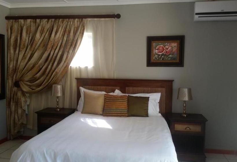 پانسیون Jakobs Guesthouse & Cottage