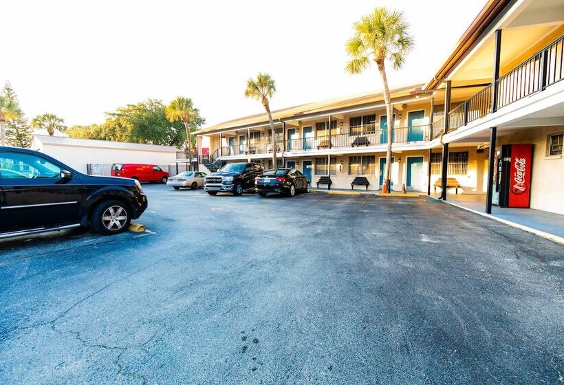 فندق صغير Economy Inn Historic District