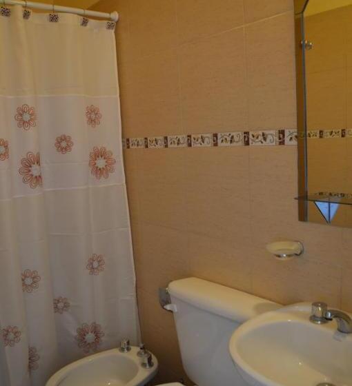 هاستل Faro Del Parque