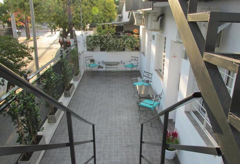 هاستل Faro Del Parque