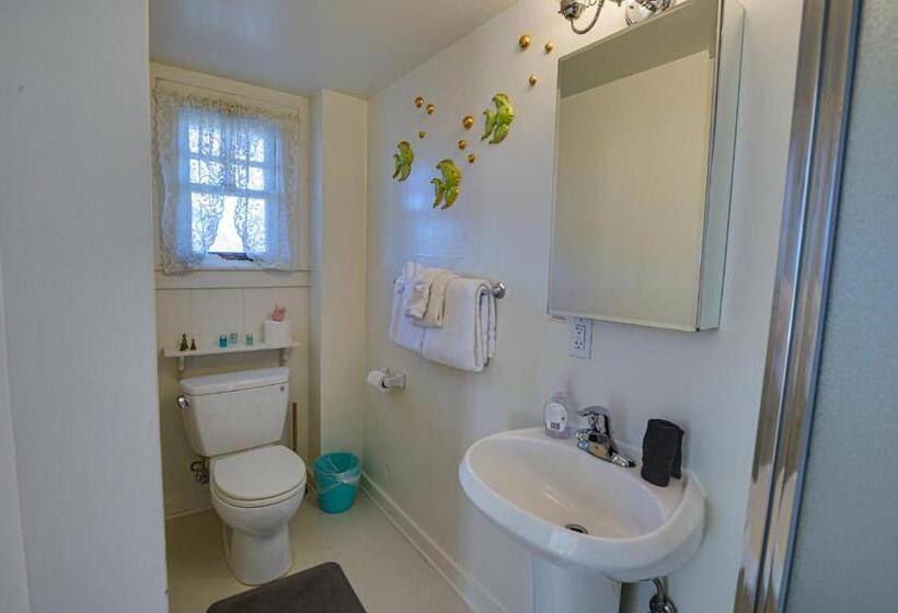 فندق صغير The Captains Quarters