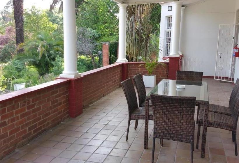 بنسيون Ashtonville Terraces Guesthouse