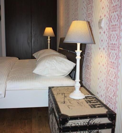 بنسيون Castelul Stirbey