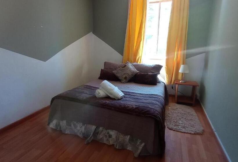 بنسيون Hostal Los Peñones