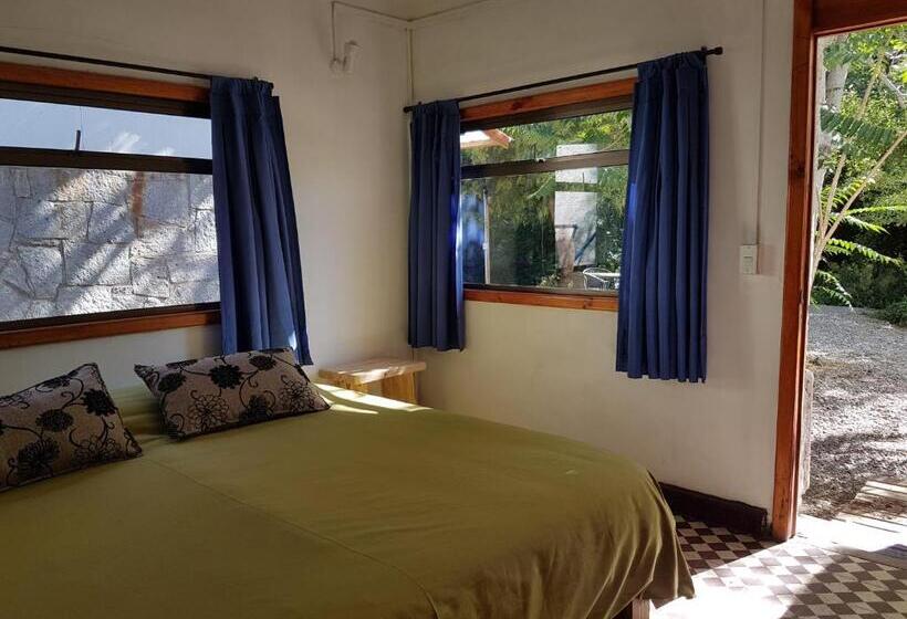 بنسيون Hostal Los Peñones