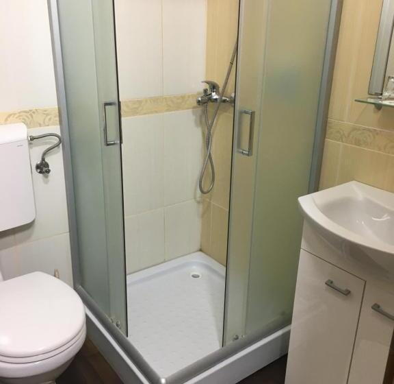 پانسیون Guest House Anna Caffe