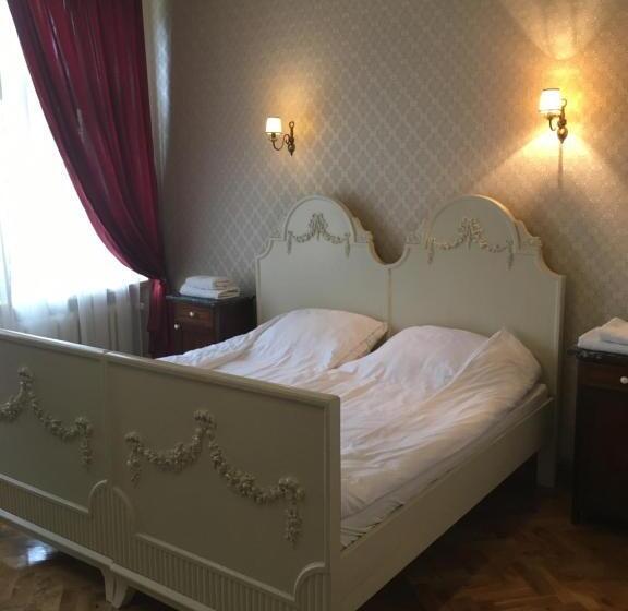 پانسیون Guest House Anna Caffe