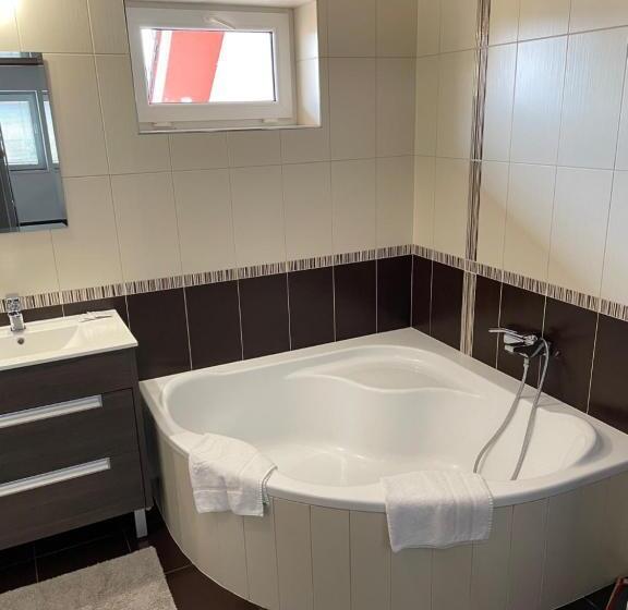 پانسیون Penzion Fajn