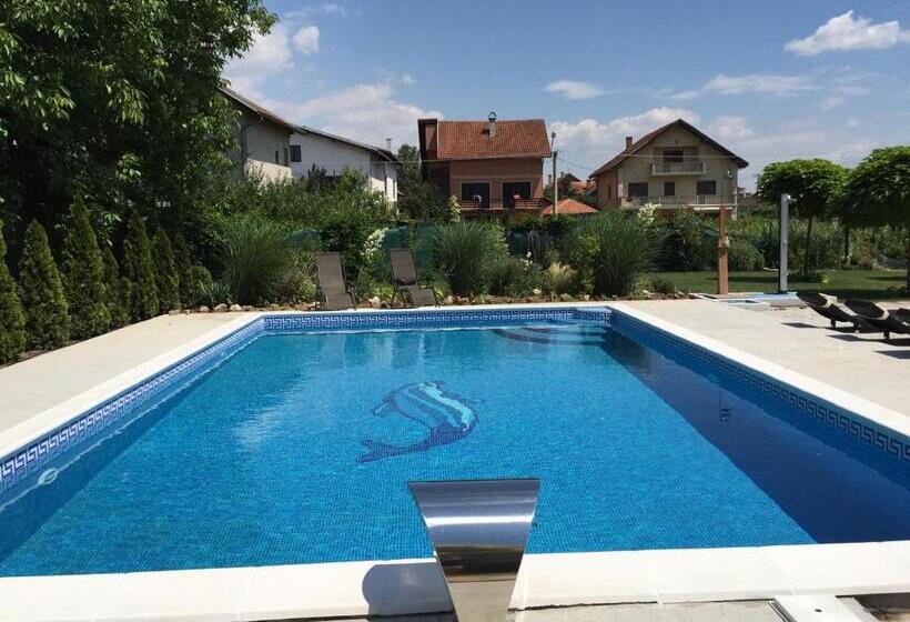 پانسیون Vila Kristina