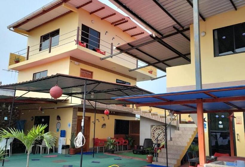 پانسیون Hostal Romy