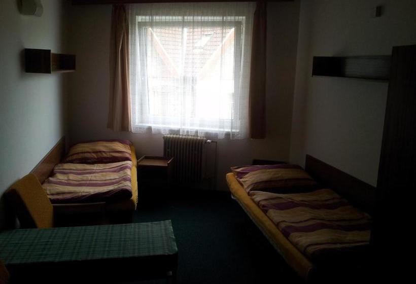 پانسیون Penzion Tenis