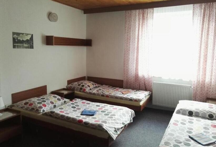 پانسیون Penzion Tenis