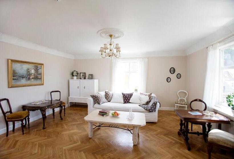 بنسيون Villa Evalotta