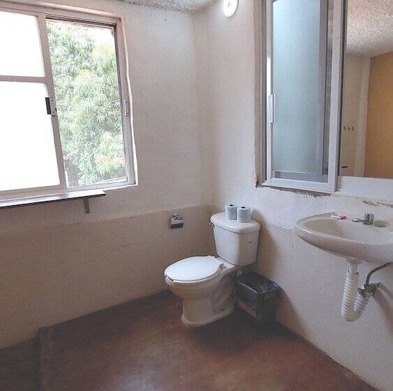 Tower Bridge Hostel