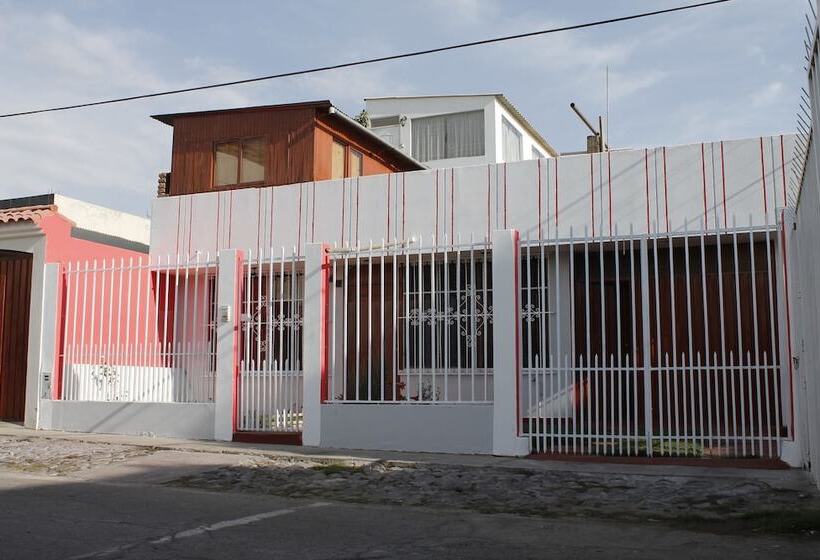 ユースホステル La Casa De Chamo