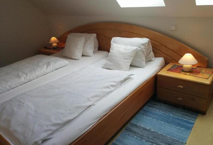 هاستل Rebenlandhof