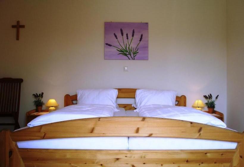 هاستل Rebenlandhof