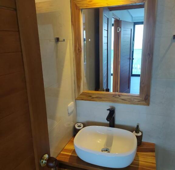 هتل Camino Palmero Coveñas