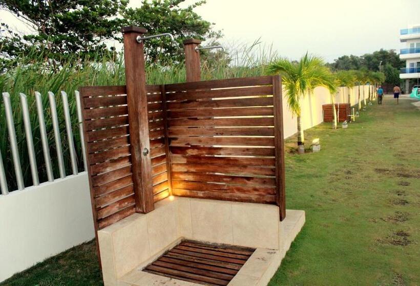 هتل Camino Palmero Coveñas