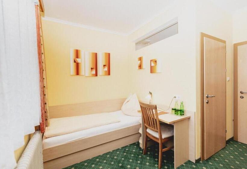 פנסיון Gasthof Berghof