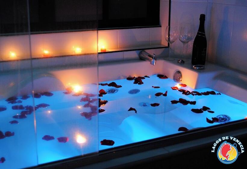 هتل Lagos De Venecia