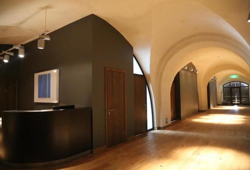 پانسیون Rothko Museum Residences