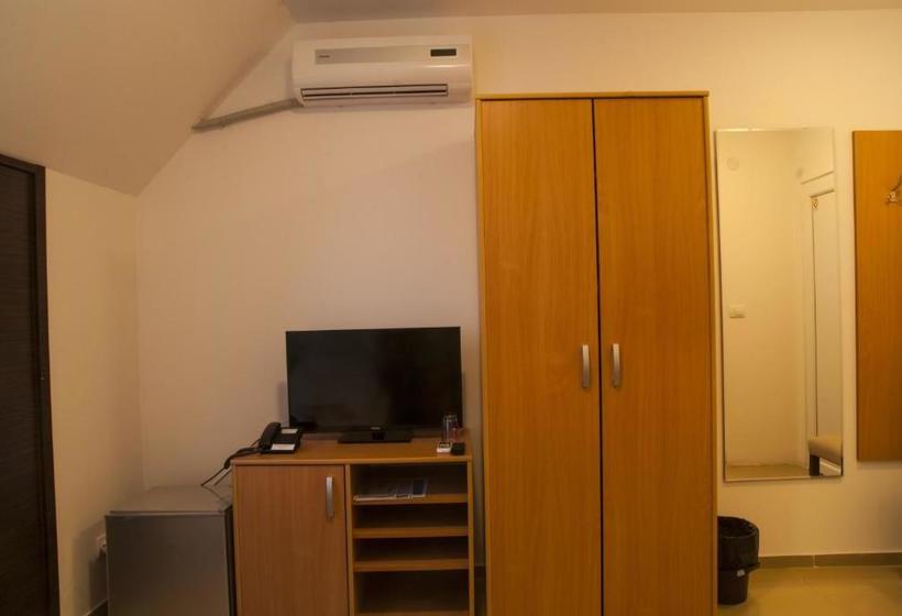 پانسیون Guest House Royal Ii