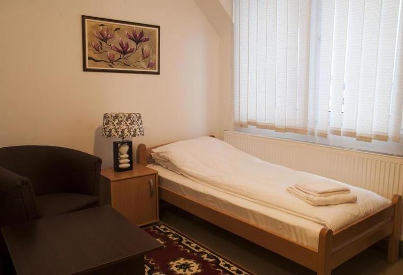 پانسیون Guest House Royal Ii